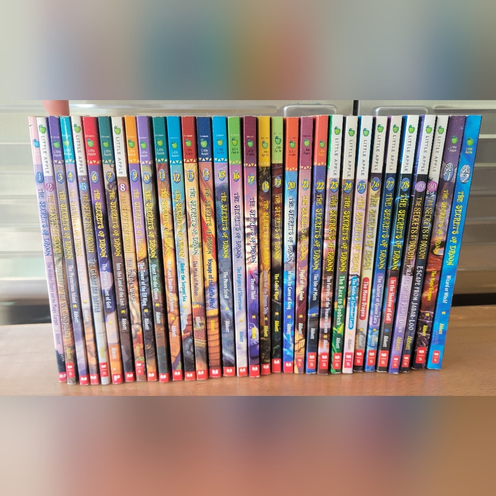 Lot Of 32 PB Books, Including # 1-30 The Secrets Of Droon Series by Tony Abbott